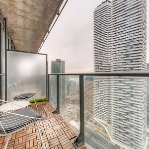 https://stylish-newly-furnished-condo-with-beautiful-lake-view.hotelstorontoontario.org